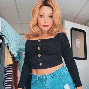 Meet your Posher, Aurora